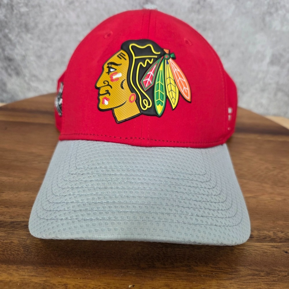 Chicago Blackhawks Cap Hat Fanatics Authentic Pro Snapback NHL Hockey